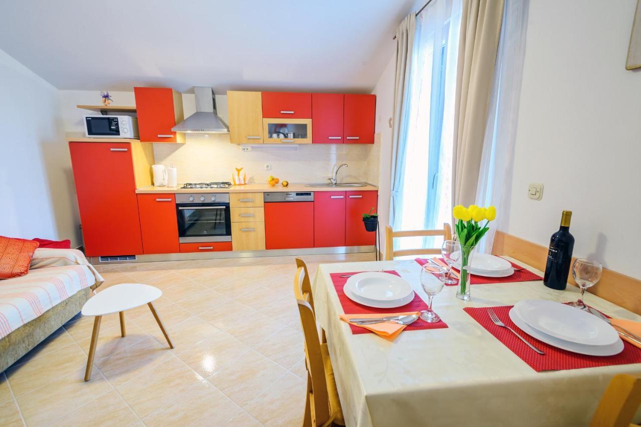 Apartmani Nena 扎达尔 外观 照片