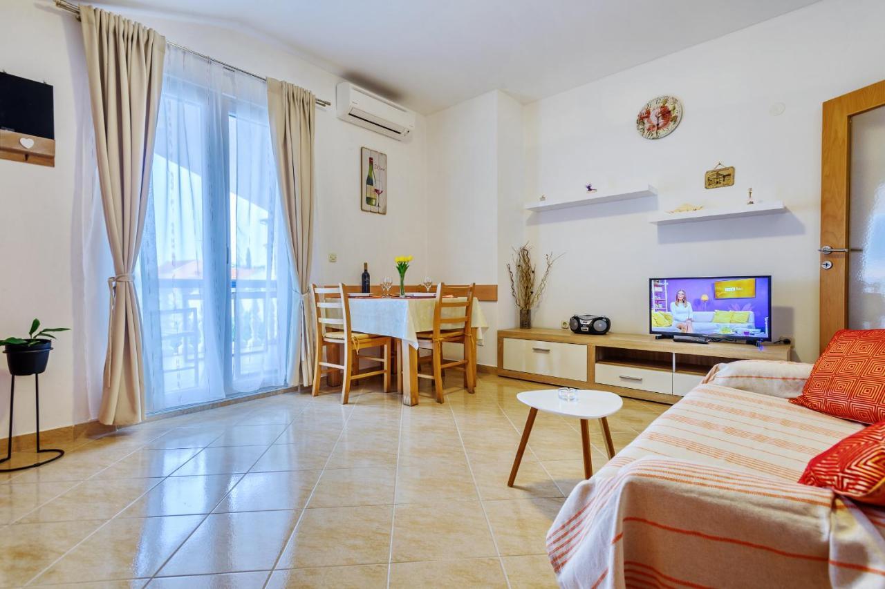 Apartmani Nena 扎达尔 外观 照片