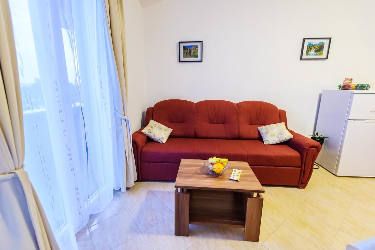 Apartmani Nena 扎达尔 外观 照片