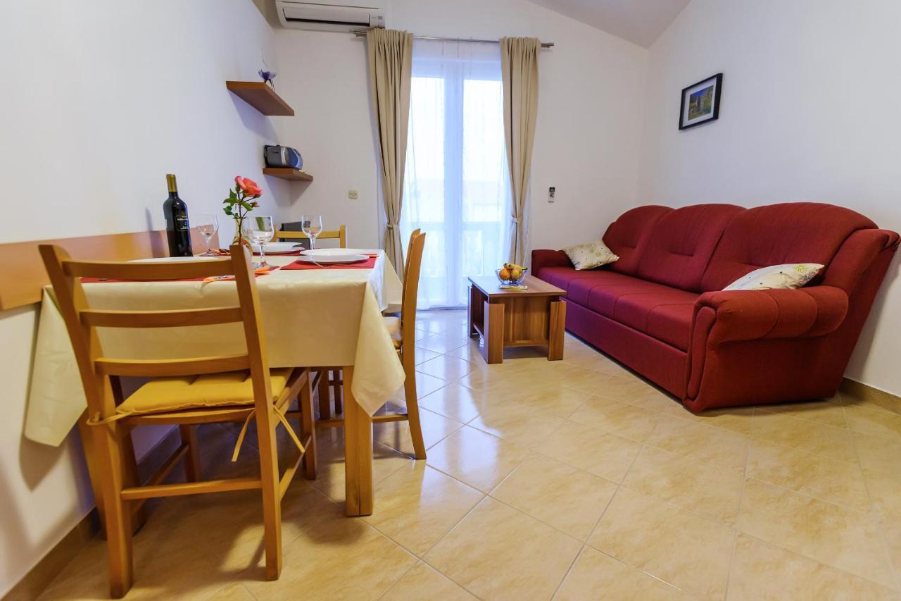Apartmani Nena 扎达尔 外观 照片